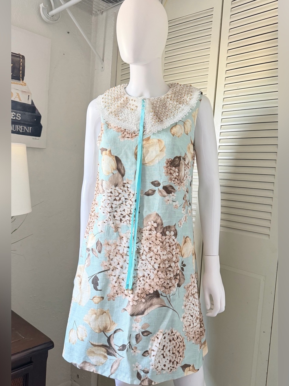 sleeveless floral light blue mini dress scollar knit top‎ size 10